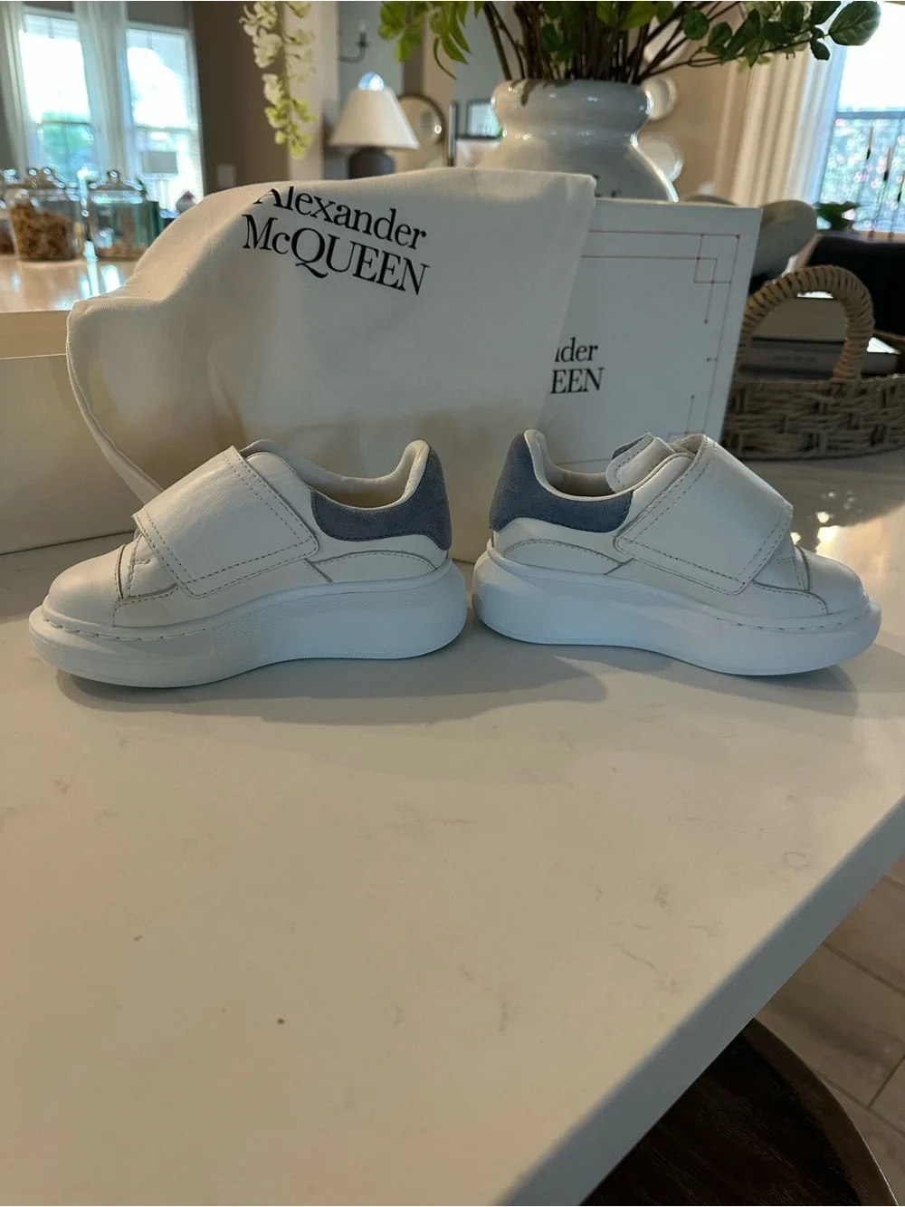 Alexander McQueen White Leather Platform Strap Sneakers for Toddlers Size EU 25 - Picture 2 of 12